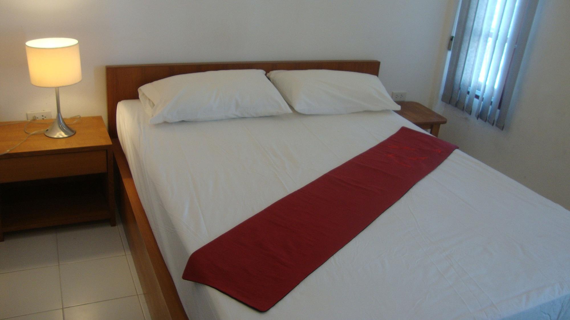 Phuchada Residence Nai Yang Beach Extérieur photo