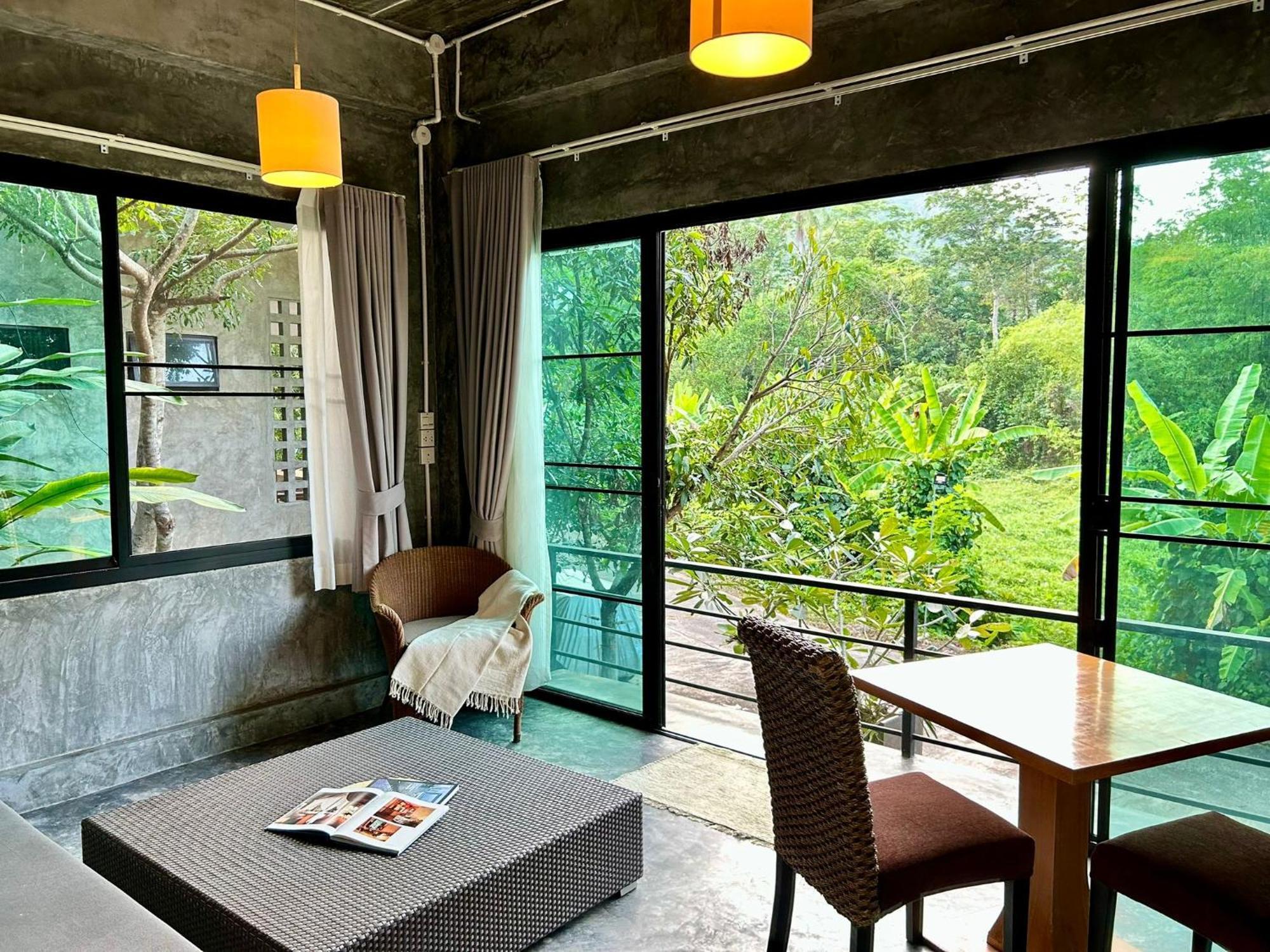 Phuchada Residence Nai Yang Beach Extérieur photo
