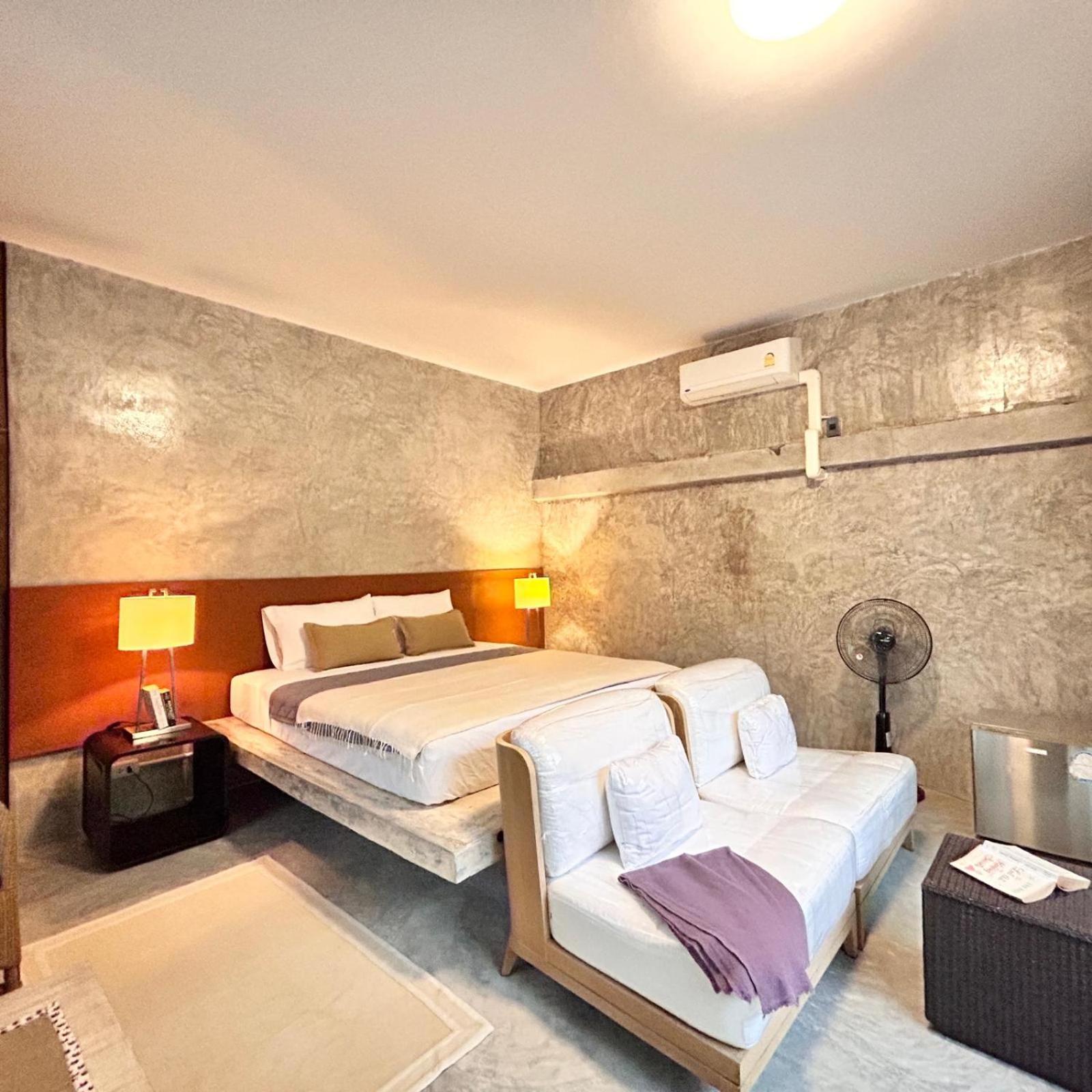 Phuchada Residence Nai Yang Beach Extérieur photo