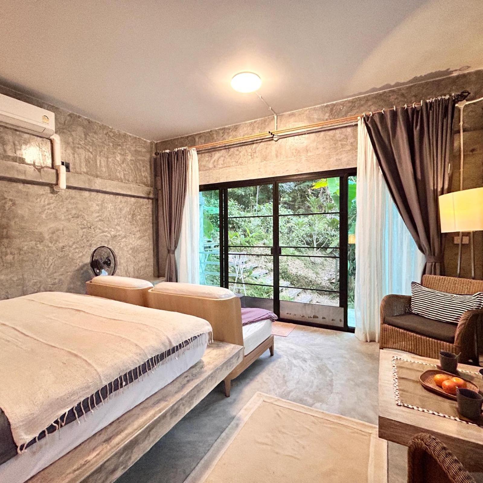 Phuchada Residence Nai Yang Beach Extérieur photo